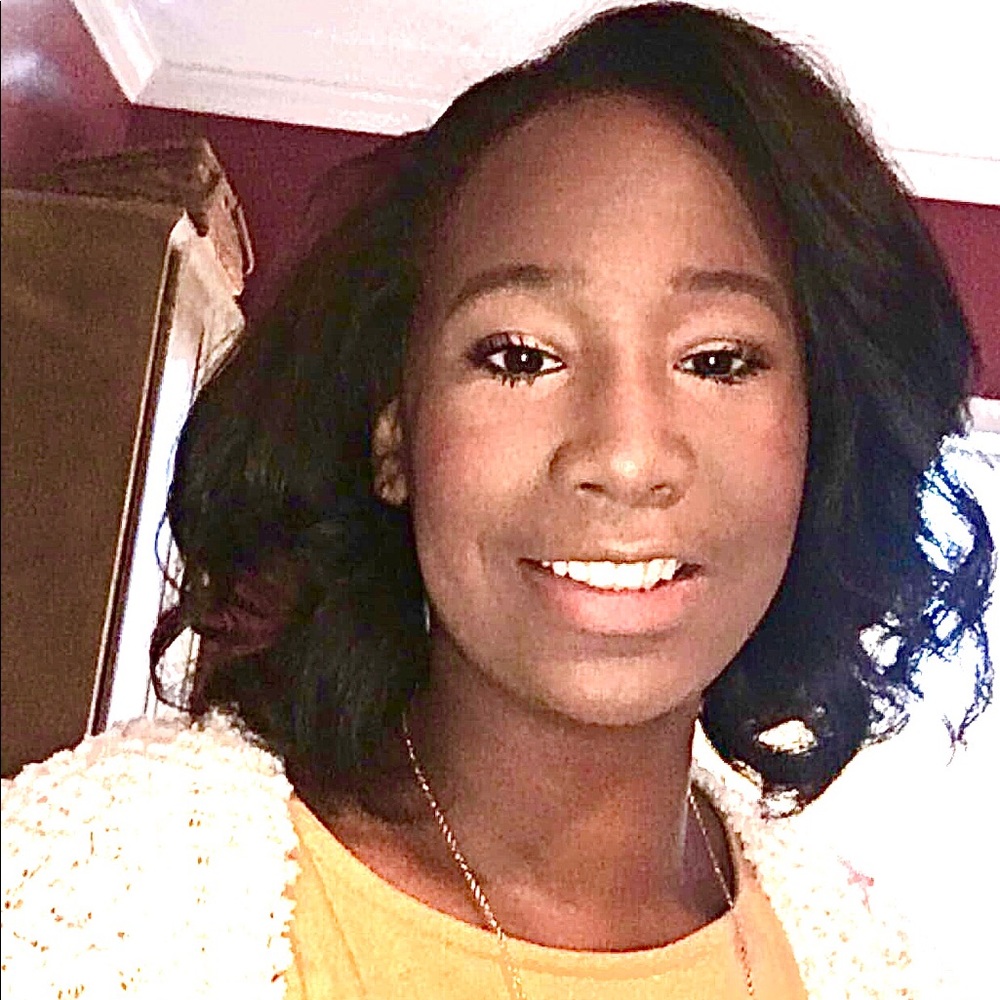 Meet your Posher, Naomi